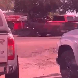 41a7e392-f032-4846-bd99-3f7752bee2e5.mov